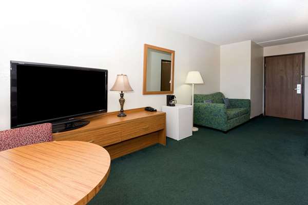  - Super 8 Hotel Peterson AFB Colorado Springs