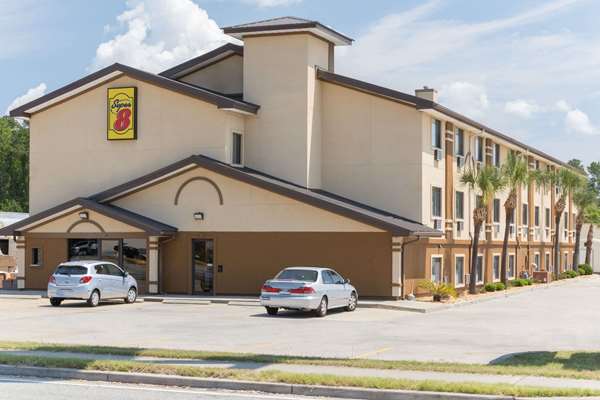 Exterior view - Super 8 Hotel Northwest Brunswick - I-95, Exit 36