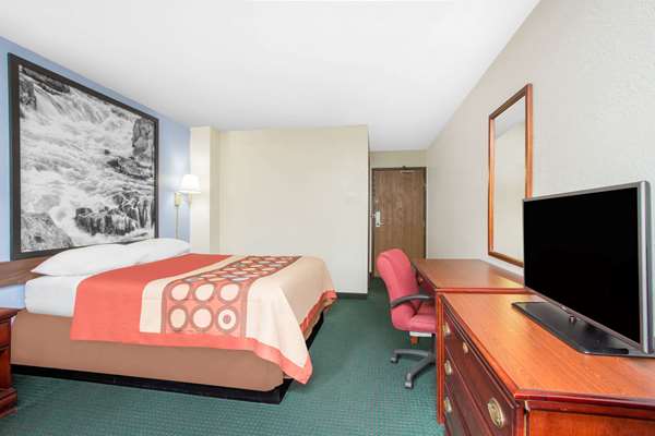  - Super 8 Hotel Warner Robins