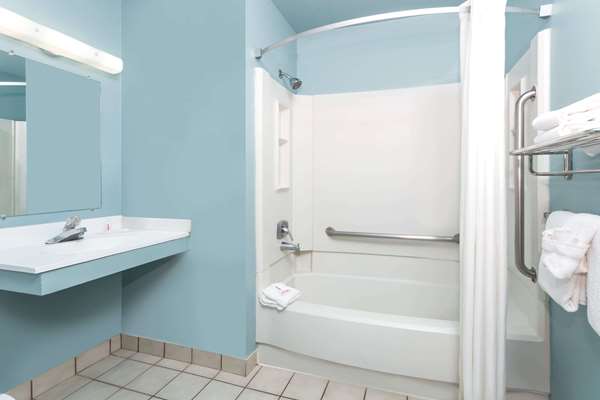  - Super 8 Hotel Dillon - I-70, Exit 205