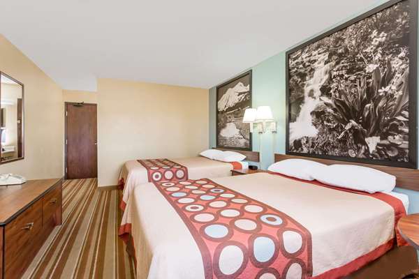  - Super 8 Hotel Dillon - I-70, Exit 205