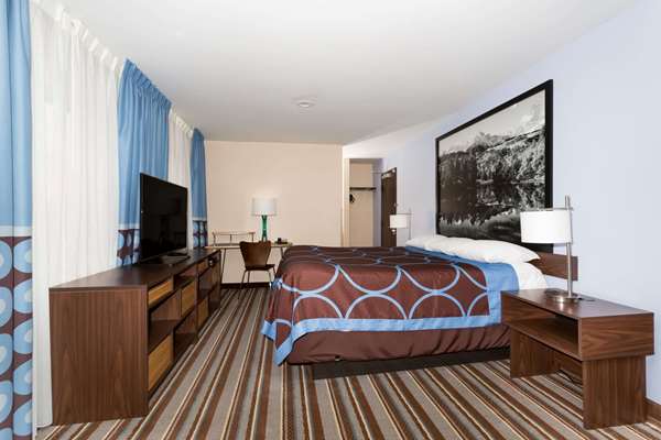 Suite - Super 8 Hotel Longmont