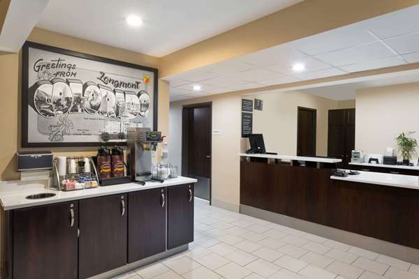  - Super 8 Hotel Longmont