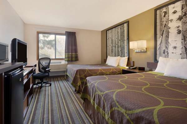  - Super 8 Hotel Westminster - I-25, Exit 223