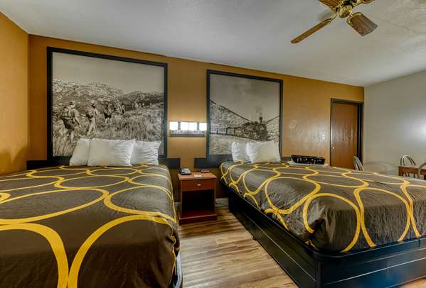  - Super 8 Hotel Alamosa
