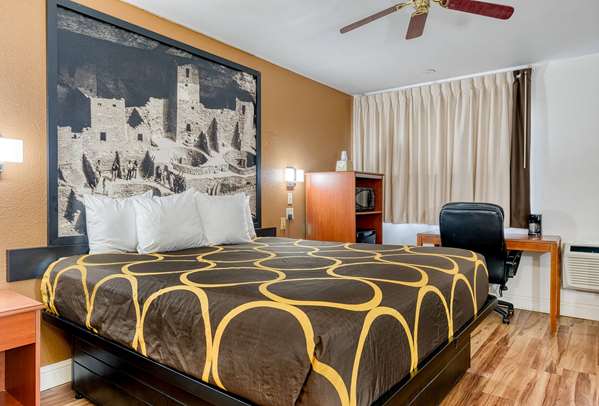  - Super 8 Hotel Alamosa