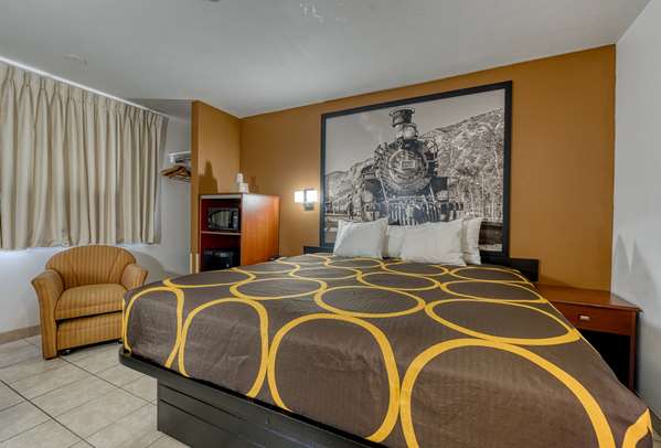  - Super 8 Hotel Alamosa