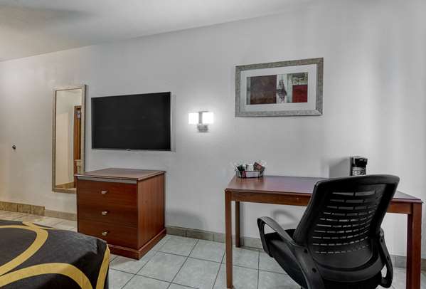  - Super 8 Hotel Alamosa