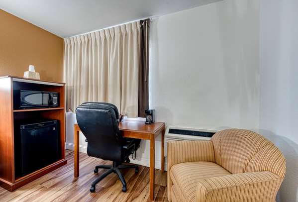  - Super 8 Hotel Alamosa