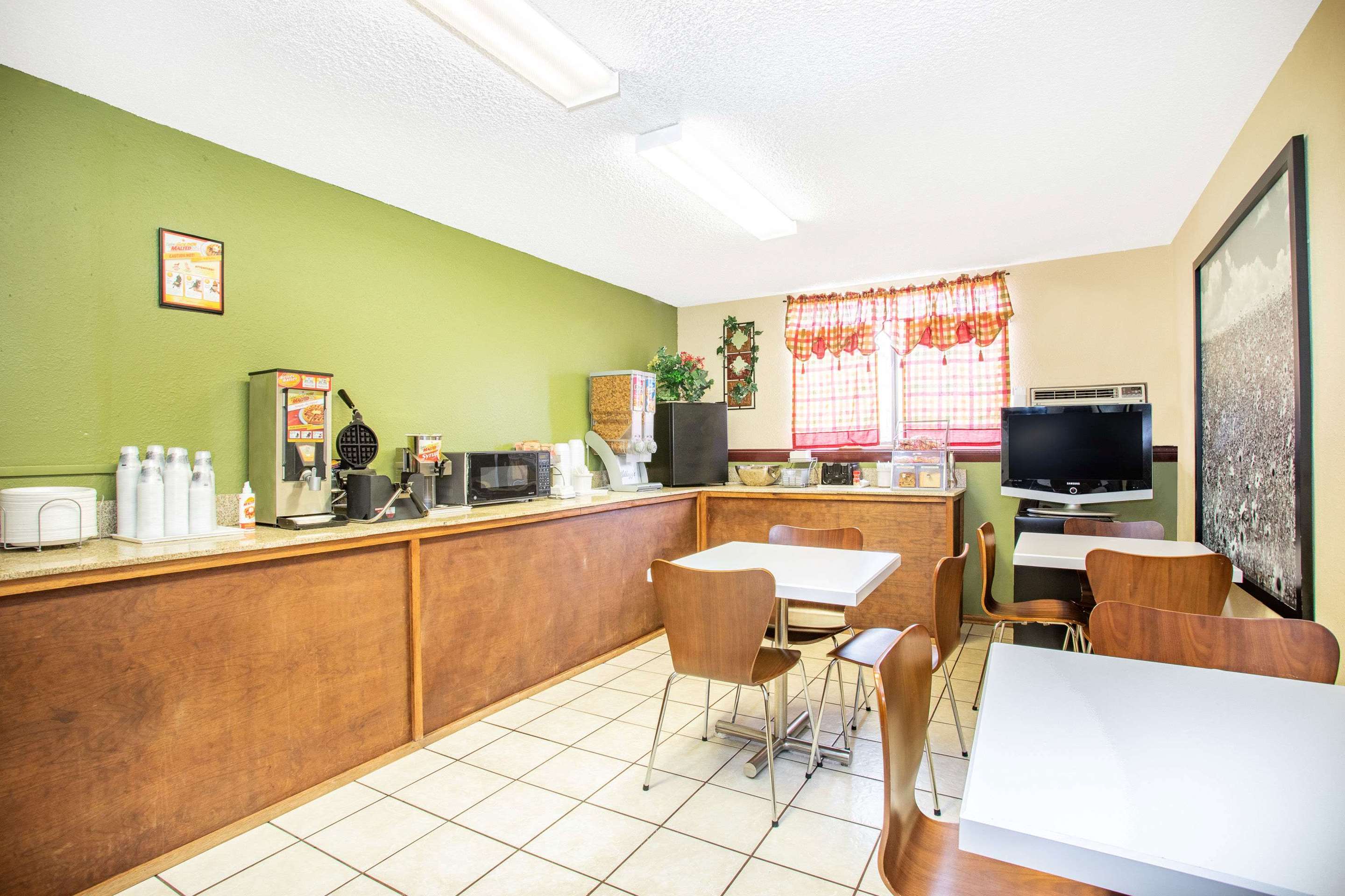 Property amenity | Super 8 by Wyndham Craig