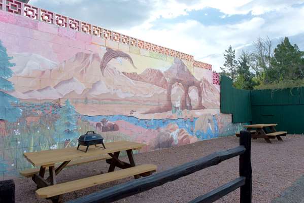 Exterior view - Super 8 Hotel Cortez