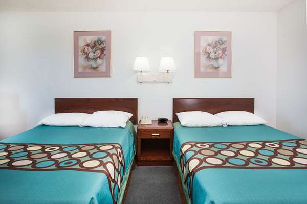  - Super 8 Hotel Limon - I-70, Exit 359