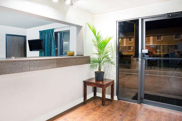  - Super 8 Hotel Limon - I-70, Exit 359