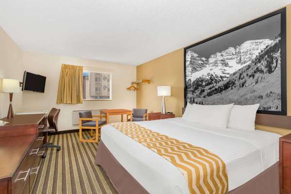  - Travelodge Fort Collins Loveland