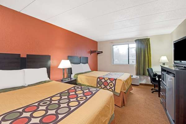  - Super 8 Hotel Stamford - I-95, Exit 6