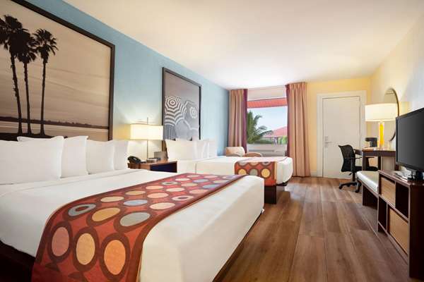  - Super 8 Motel Florida City - FL Turnpike, Exit 1