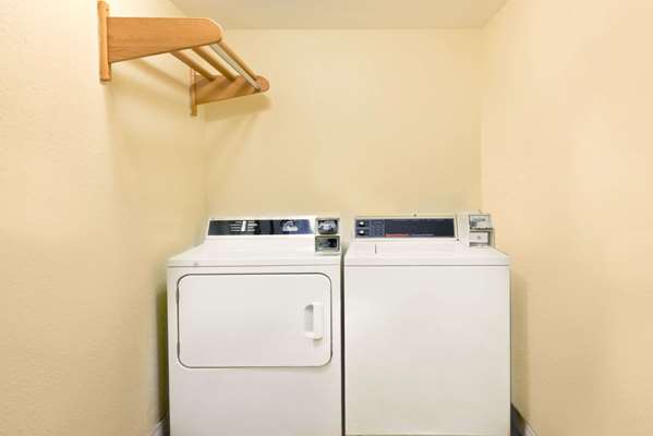  - Super 8 Hotel Alamogordo