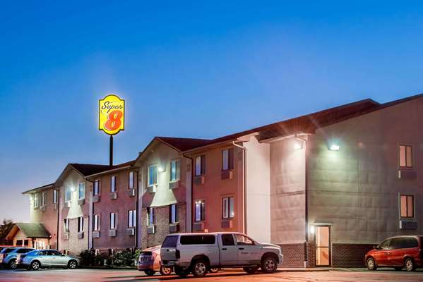Exterior view - Super 8 Hotel Abilene - I-70, Exit 275