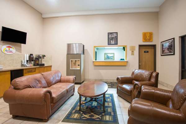  - Super 8 Hotel Abilene - I-70, Exit 275