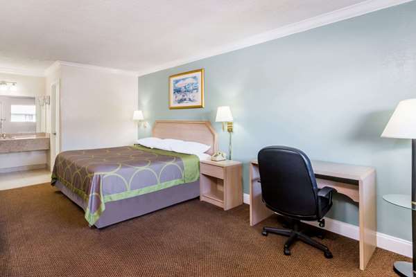  - Super 8 Motel Fort Walton Beach