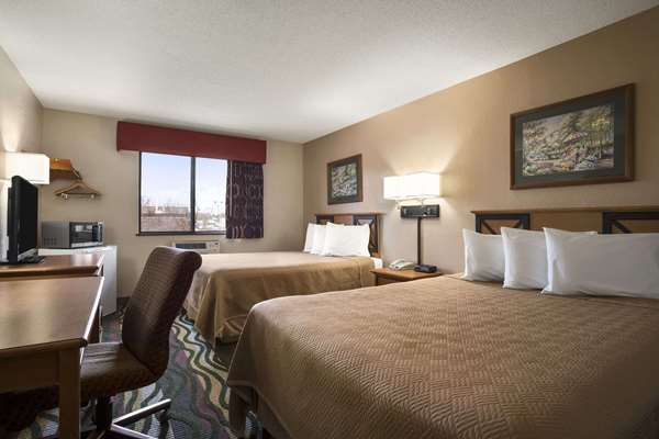  - Travelodge Hotel Battle Creek - I-94, Exit 97