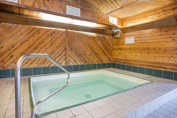 Pool - Super 8 Hotel Bloomington