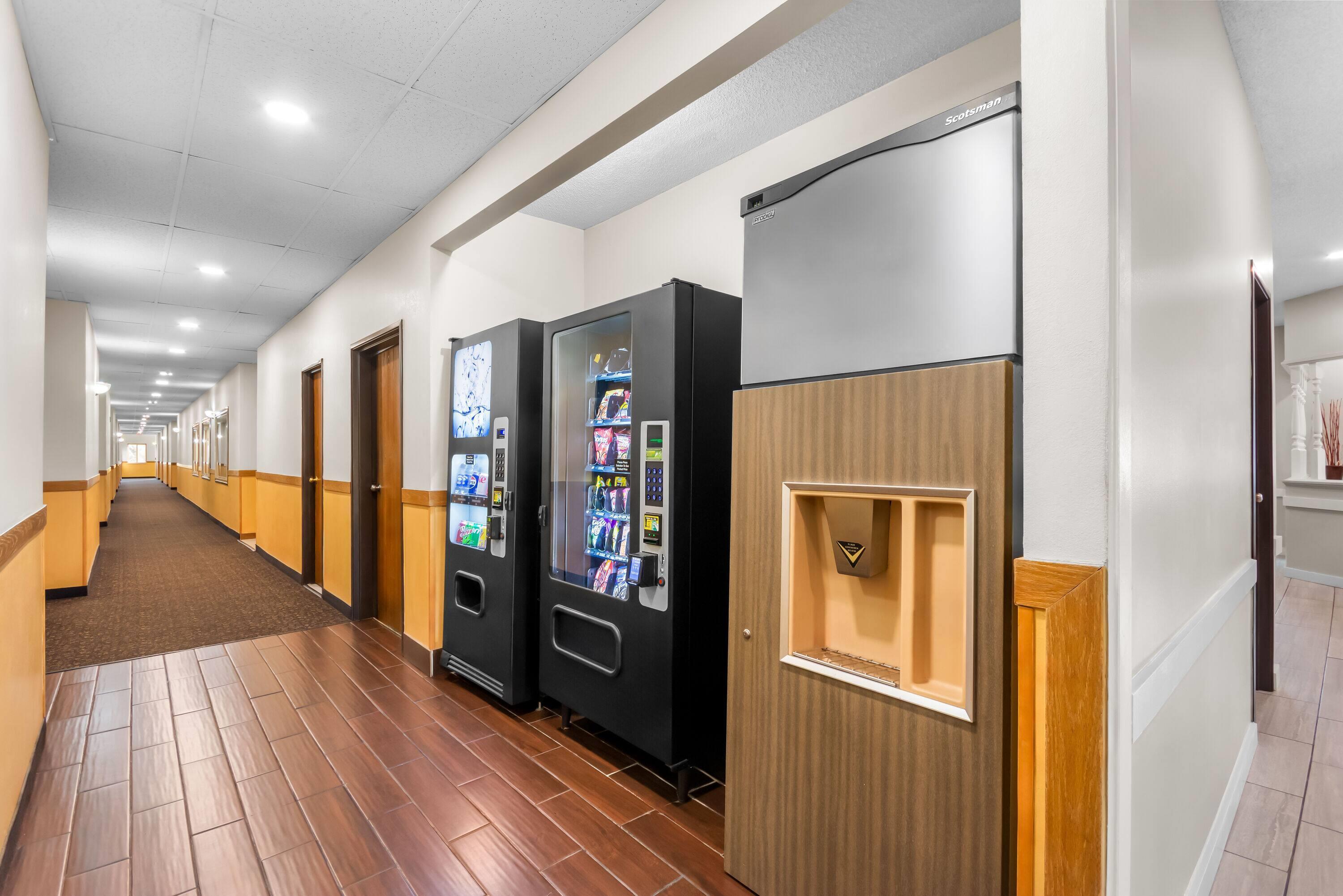 Property amenity | Super 8 by Wyndham Bloomington