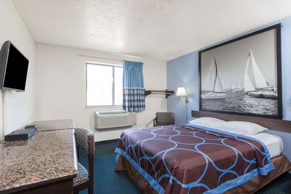  - Super 8 Hotel New Castle
