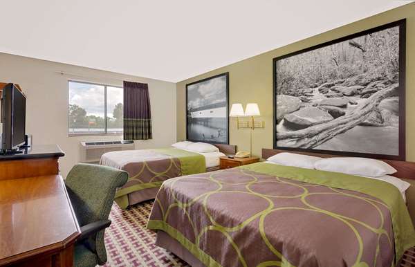  - Super 8 Hotel Johnson City - I-26, Exit 20