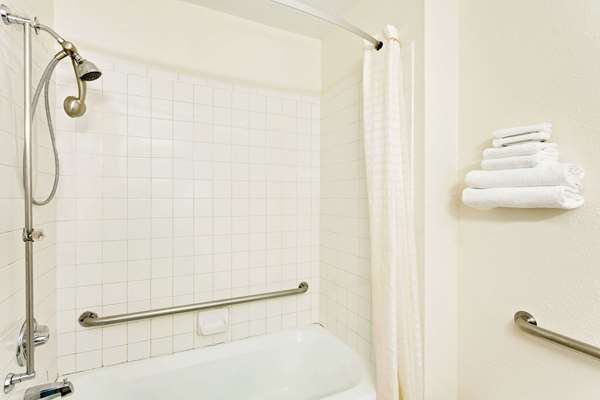  - Super 8 Hotel Johnson City - I-26, Exit 20