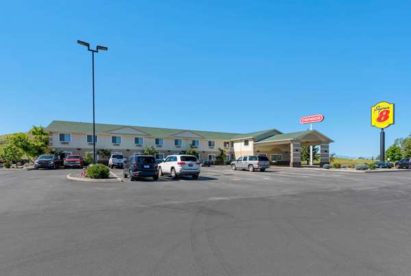 Exterior view - Super 8 Hotel Big Timber - I-90, Exit 367