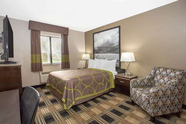  - Super 8 Hotel Billings - I-90, Exit 446