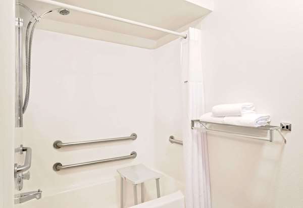  - Super 8 Hotel Bozeman Airport Belgrade - I-90, Exit 298