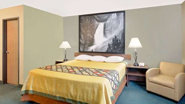  - Super 8 Hotel Bozeman Airport Belgrade - I-90, Exit 298
