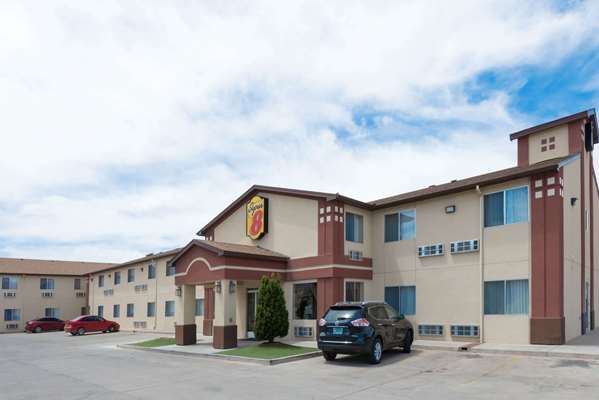 Exterior view - Super 8 Hotel Bernalillo - I-25, Exit 242