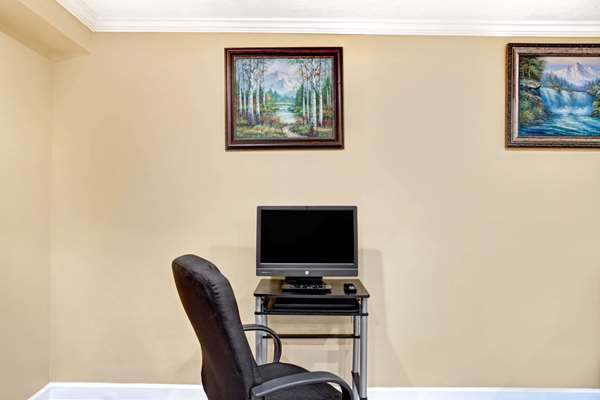 Conference Area - Super 8 Motel Whites Creek - I-24, Exit 40