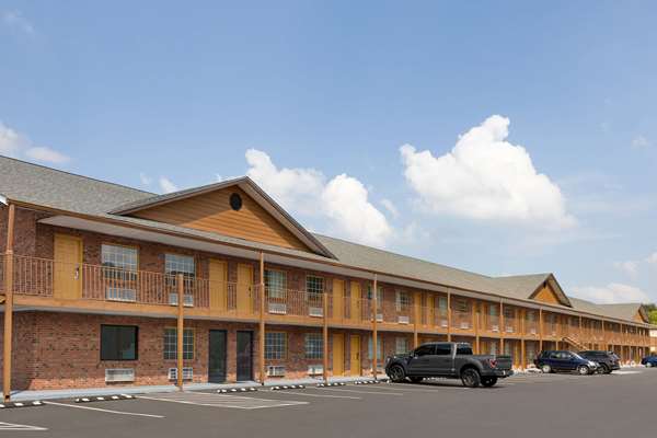 Exterior view - Super 8 Motel Whites Creek - I-24, Exit 40