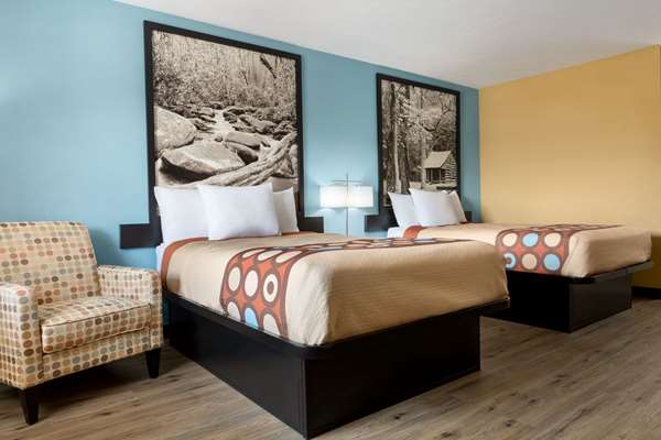  - Super 8 Motel Whites Creek - I-24, Exit 40