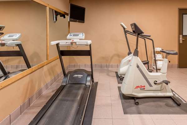 Fitness/ Exercise Room - Super 8 Hotel Appleton - I-41, Exit 137