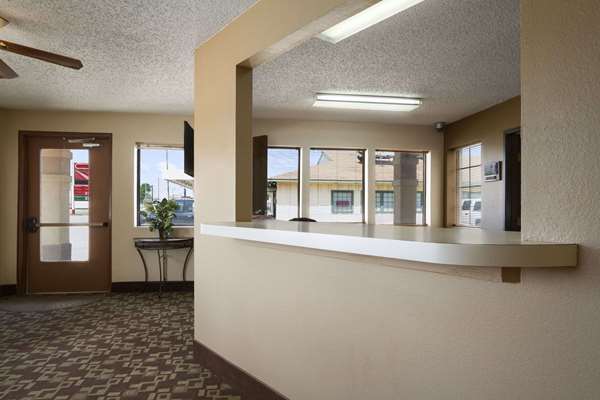  - Super 8 Hotel Blackwell