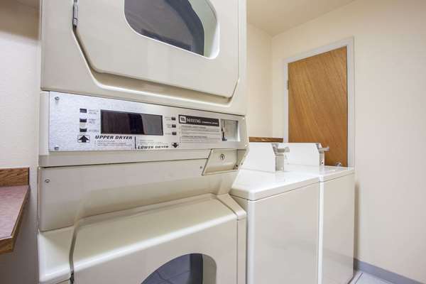 Amenities - Super 8 Hotel Butte - I-15 & I-90, Exit 127