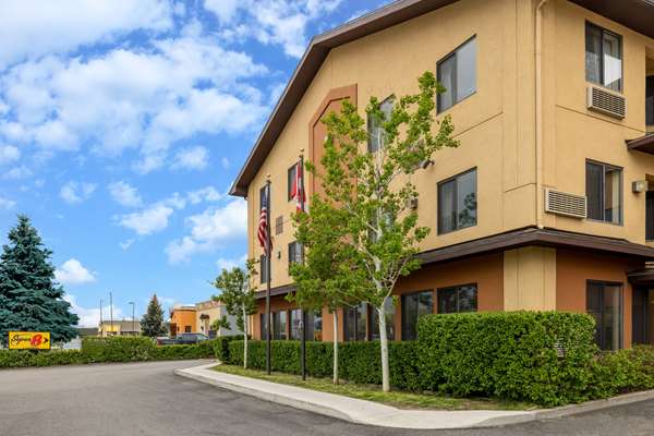 Exterior view - Super 8 Hotel Butte - I-15 & I-90, Exit 127