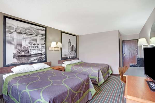  - Super 8 Hotel Downtown Opryland Nashville - I-65, Exit 90