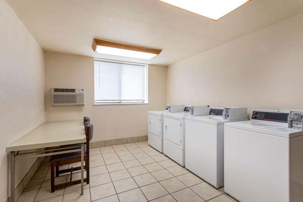 Amenities - Super 8 Motel Cheyenne - I-25, Exit 9