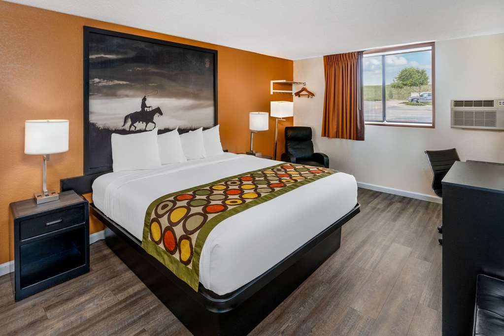 Super 8 by Wyndham Cheyenne WY Room Type - King Room - Non-Smoking