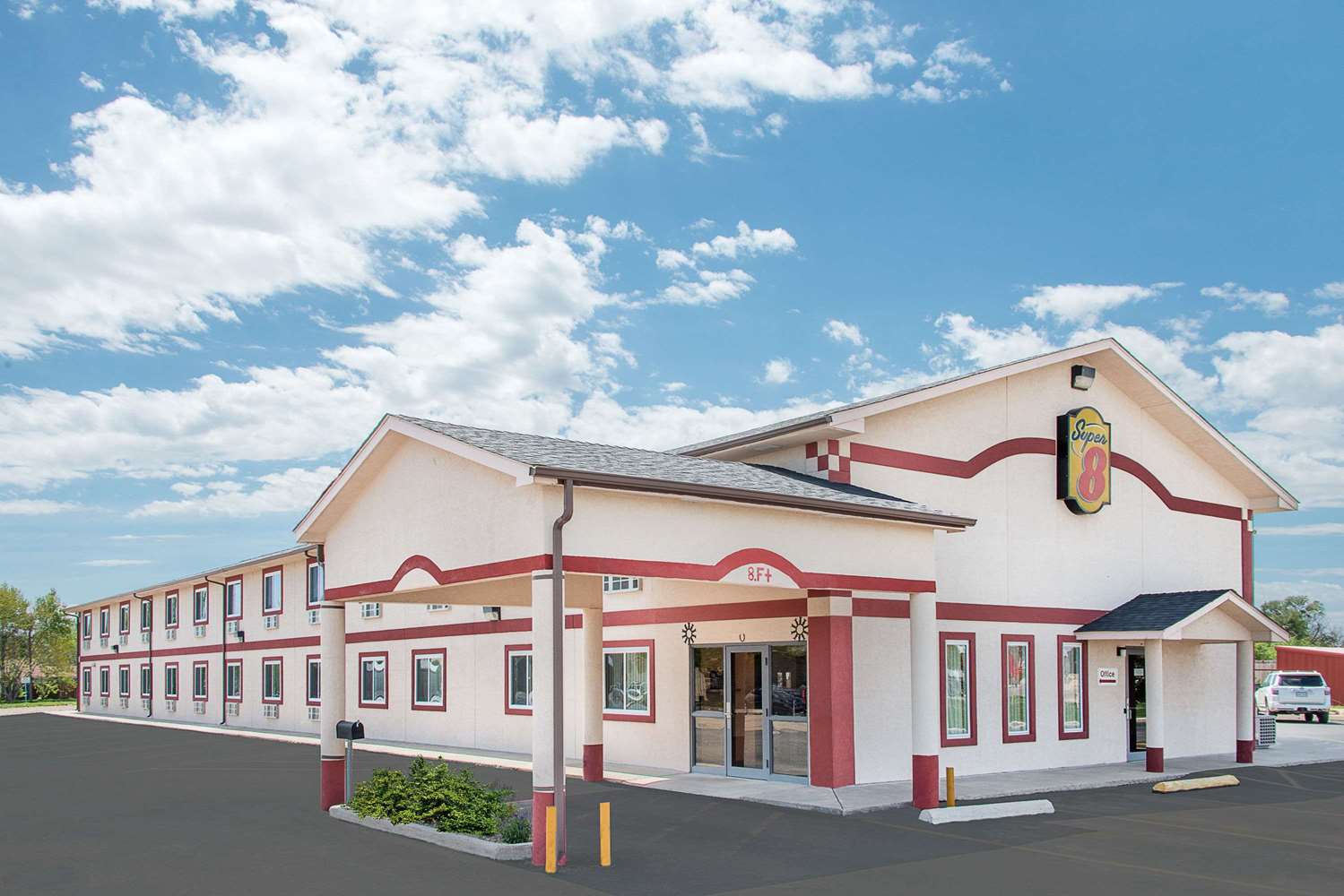 Super 8 Hotel Dalhart, TX See Discounts