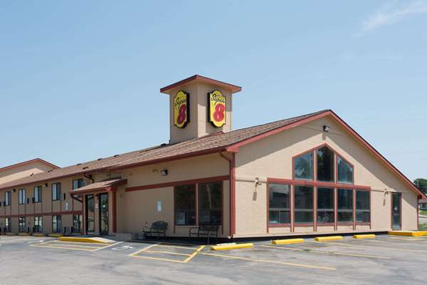 Exterior view - Super 8 Motel Chadron