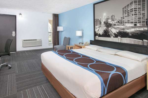  - Super 8 Motel Moore - I-35, Exit 118