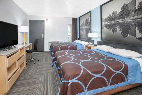  - Super 8 Motel Moore - I-35, Exit 118