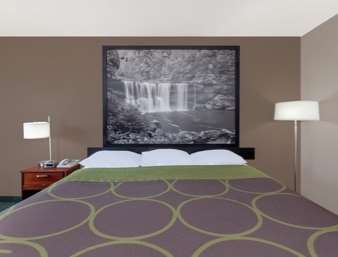  - Super 8 Hotel Munfordville - I-65, Exit 65